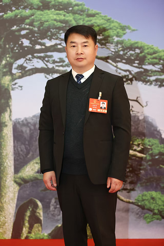 全國人大代表王忠。 受訪者供圖